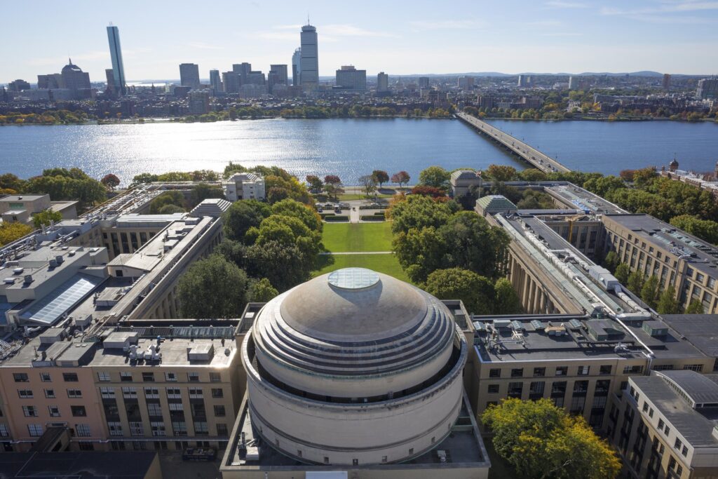 MIT college